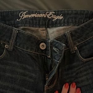 Dark wash American Eagle 77 straight jean